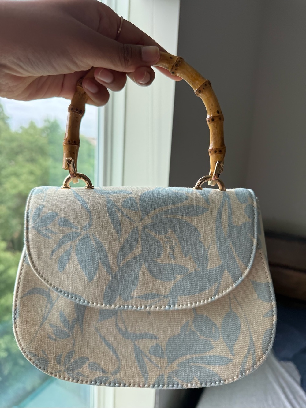 Cream & Light Blue Floral Top-Handle Women's Bag